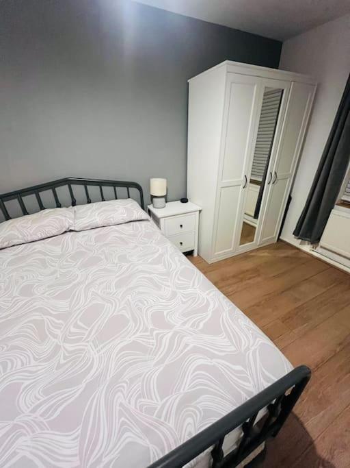 沃特福德Immaculate 2 Bed Flat With Free Parking!公寓 外观 照片